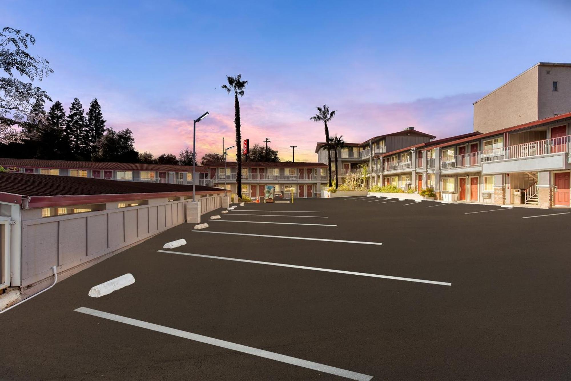 Red Roof Inn Redding Εξωτερικό φωτογραφία