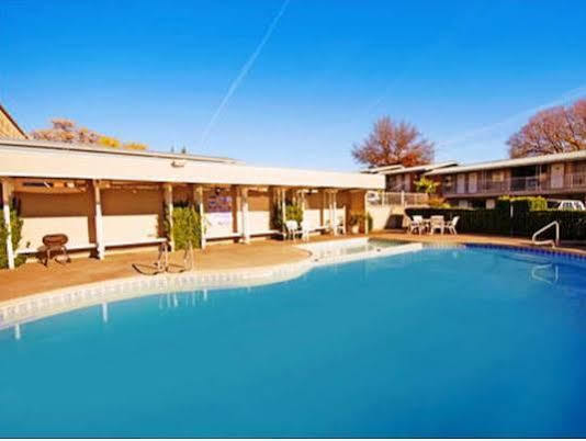 Red Roof Inn Redding Εξωτερικό φωτογραφία